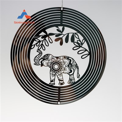 ספינר רוח של קישוט מתכת חרוט